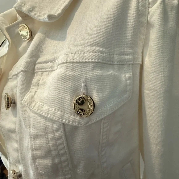 Lilly Pulitzer White Denim Jacket with Gold Buttons - Picture 3 of 8